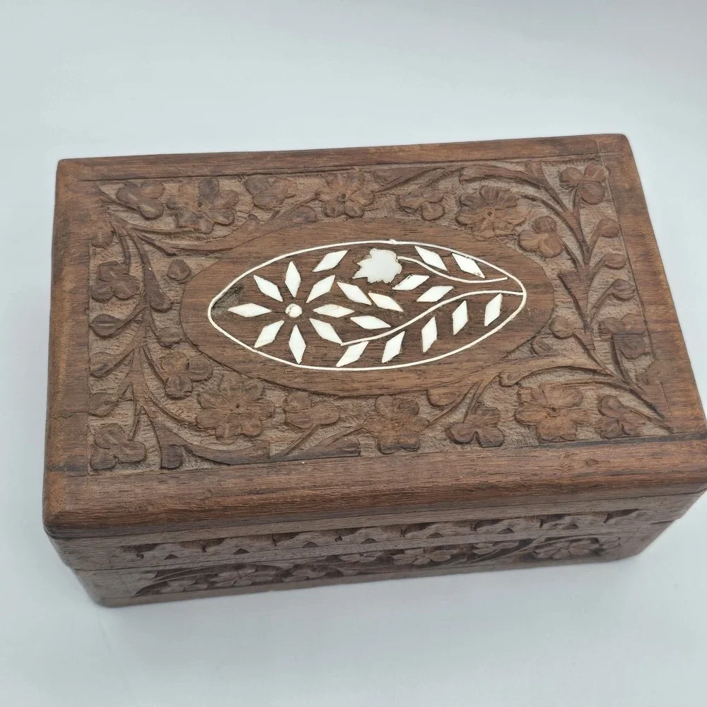 Vintage Hand Carved Wood Box Floral Design Inlay velvet lined Jewelry Box